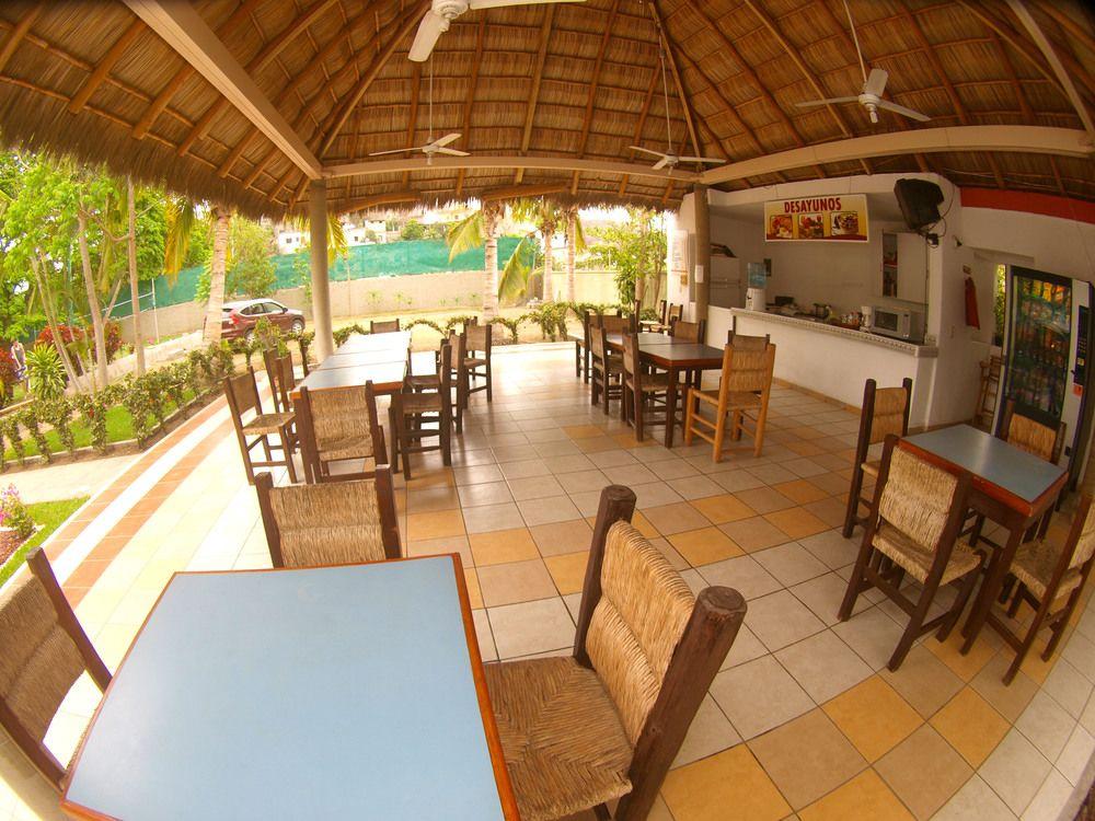 Hotel Parotas Manzanillo Exterior photo