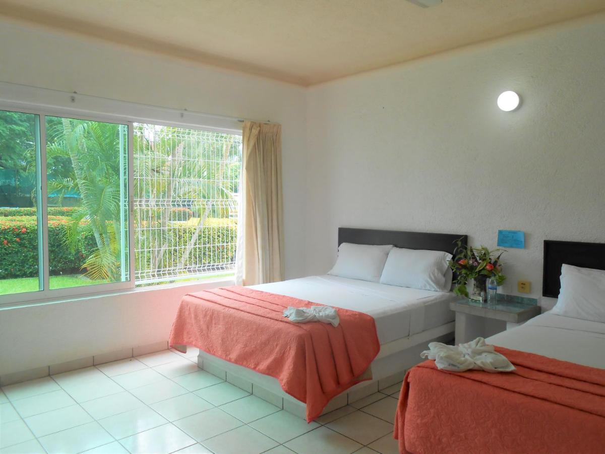Hotel Parotas Manzanillo Exterior photo