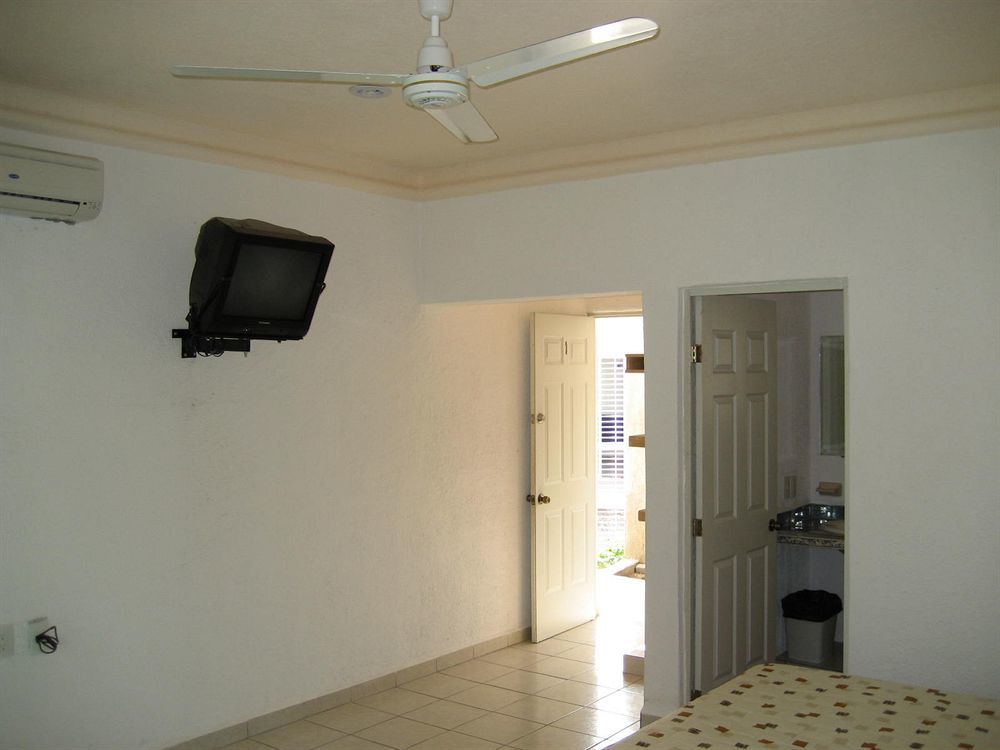 Hotel Parotas Manzanillo Exterior photo